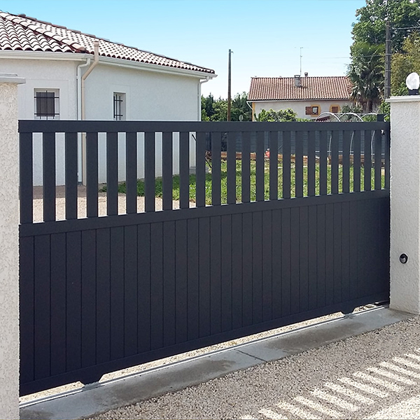 Portail-coulissant-aluminium-residentiel_Quaglia-Diffusion